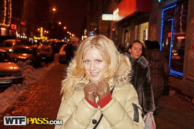 Bimbo gets picked up in cafe and goes to public restroom for a MMF threesome