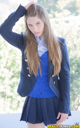 Tiny angel with thick booty rides teacher's bulge to improve her grades