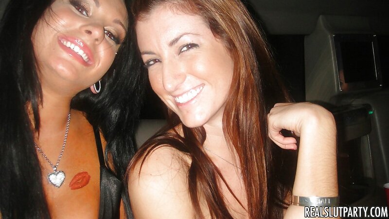 During ride in limo three girlfriends become in mood for spontaneous lesbian sex