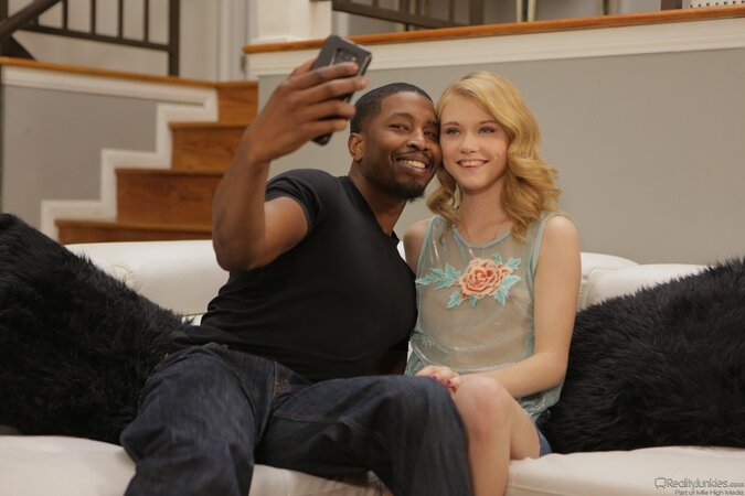 Black man takes selfies with blonde cutie and nails her in front of her boyfriend