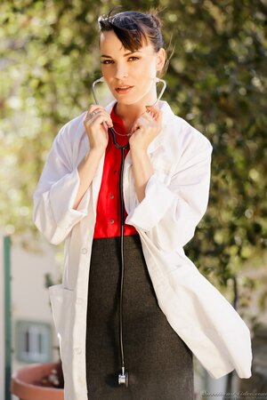 Hot doctor suddenly starts stripping in nature causing boners of her patients