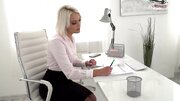 Experienced blonde knows how to conduct her business