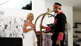 Bellhop fucks a beautiful blonde guest in her slick cunt