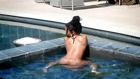 Outdoor masturbation by the pretty black girl with dreadlocks